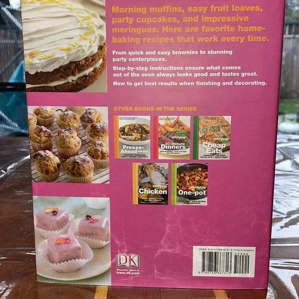 Every day easy cakes & cupcakes recipe book